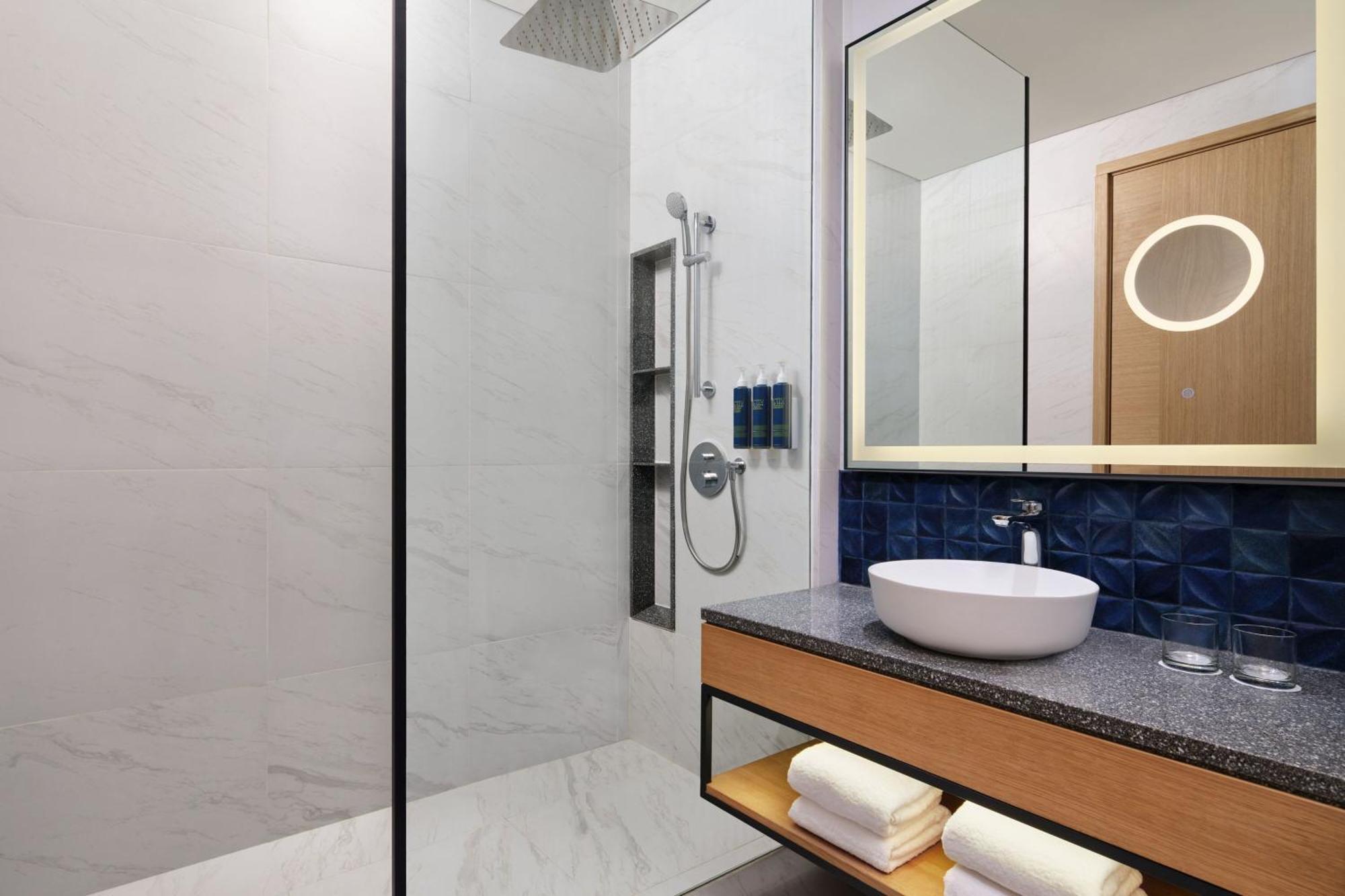 Four Points By Sheraton Bintan, Lagoi Bay Экстерьер фото