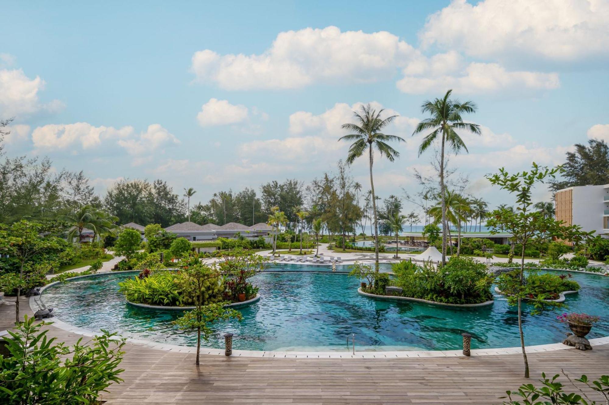 Four Points By Sheraton Bintan, Lagoi Bay Экстерьер фото