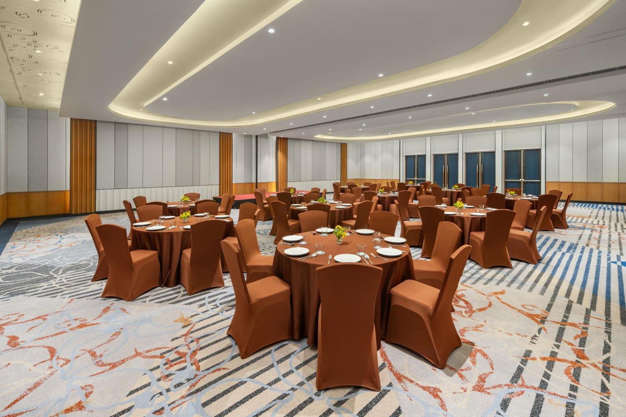 Four Points By Sheraton Bintan, Lagoi Bay Экстерьер фото
