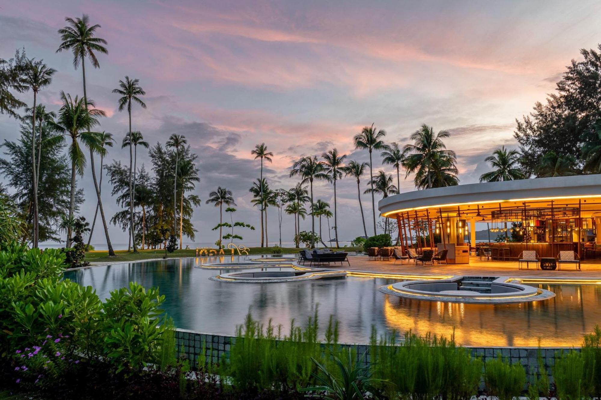 Four Points By Sheraton Bintan, Lagoi Bay Экстерьер фото