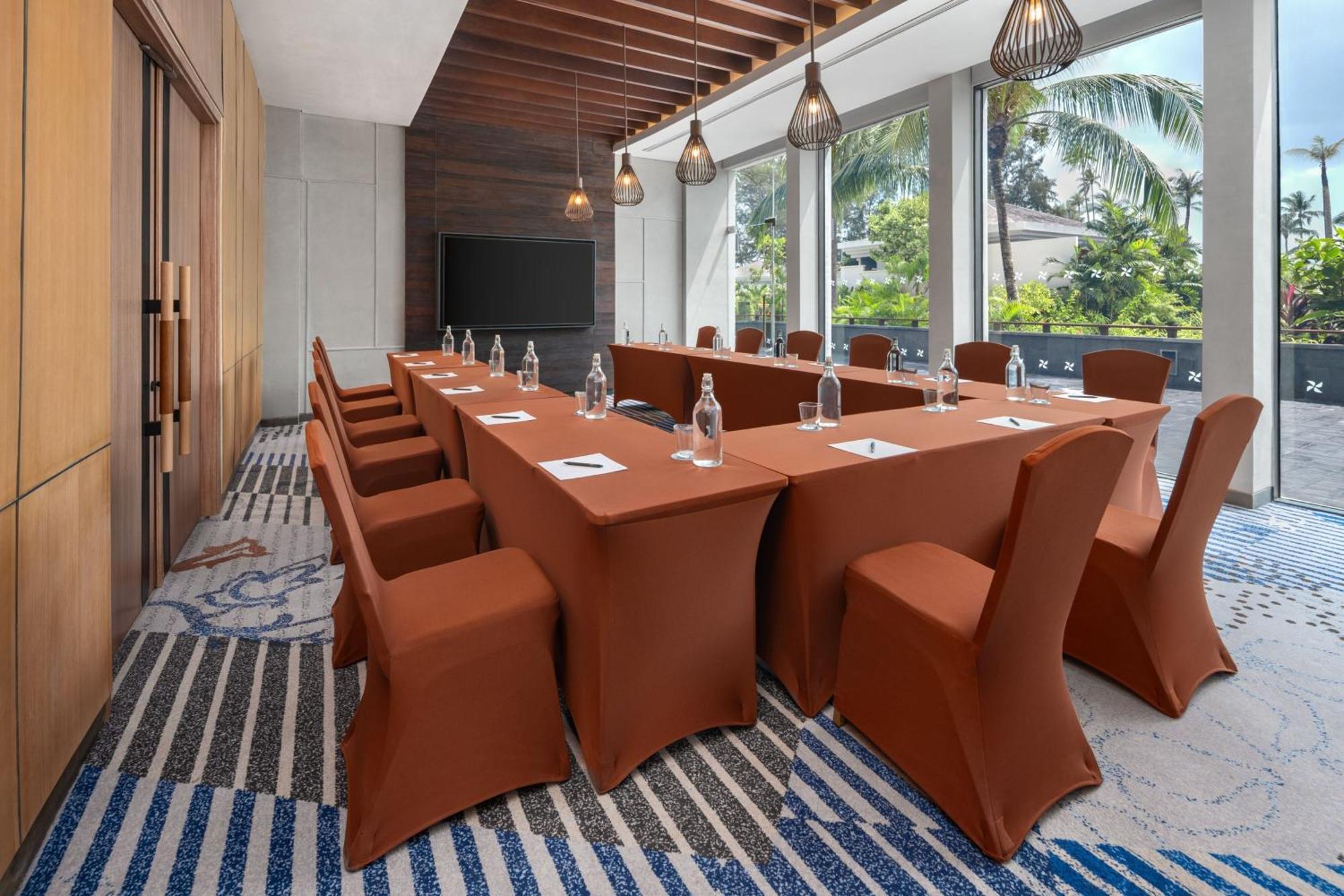 Four Points By Sheraton Bintan, Lagoi Bay Экстерьер фото