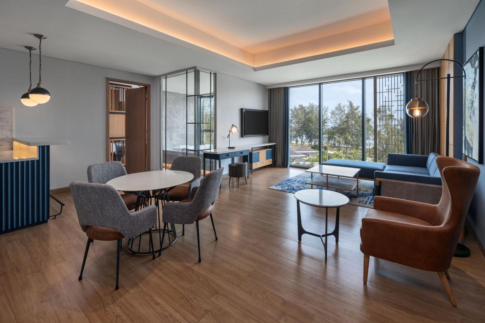 Four Points By Sheraton Bintan, Lagoi Bay Экстерьер фото