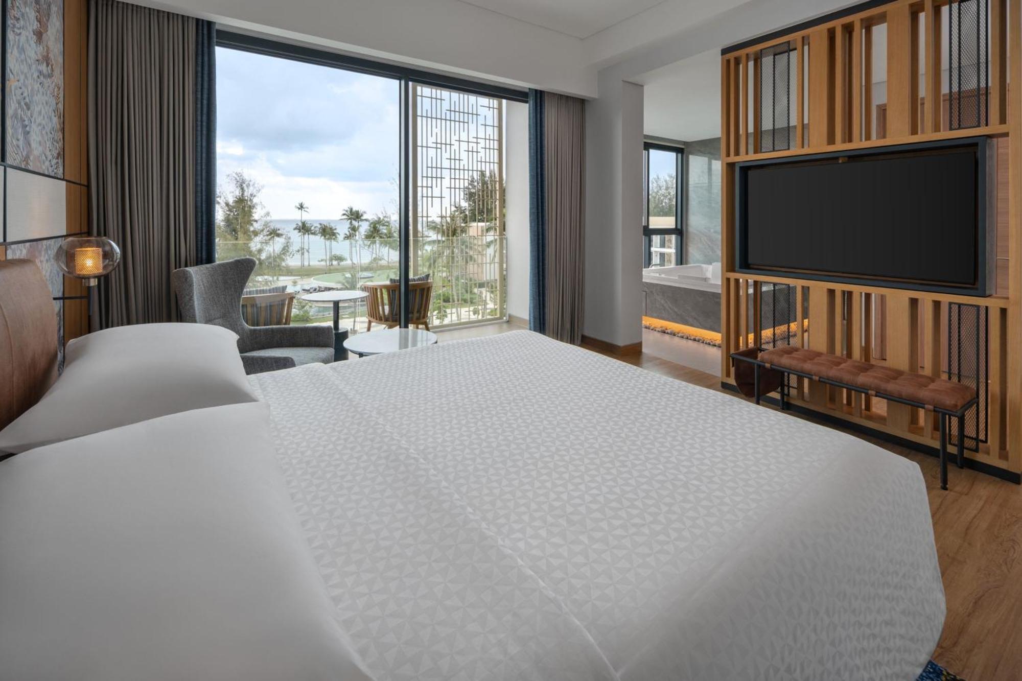 Four Points By Sheraton Bintan, Lagoi Bay Экстерьер фото